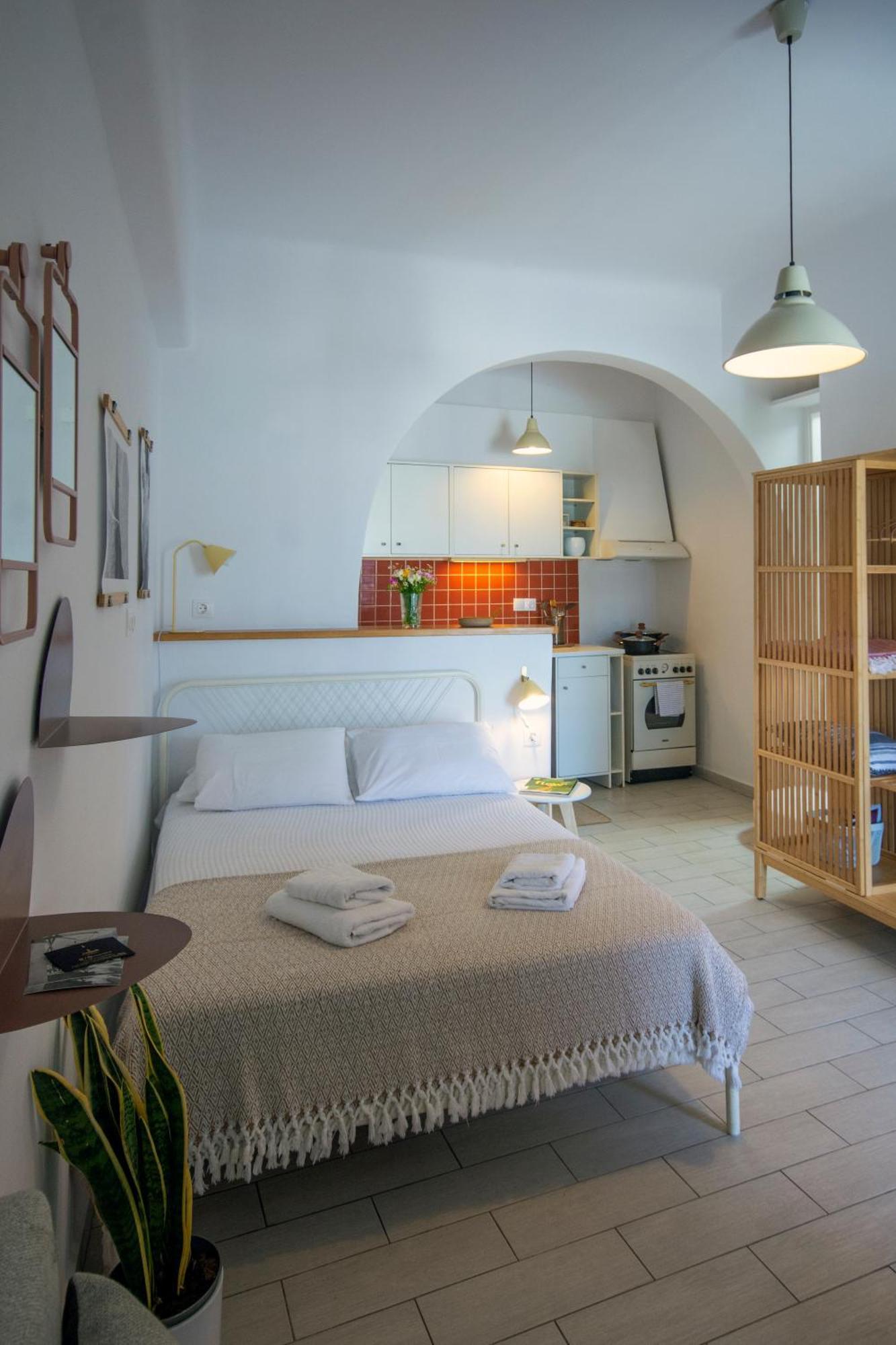Arodou Studio And Apartment Mykonos Town Экстерьер фото